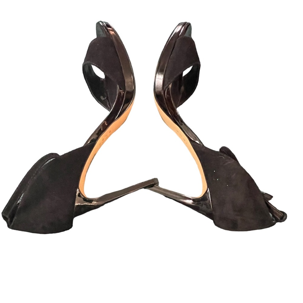 White House Black Market heels Size 6M
Aubree Black - Picture 9 of 12